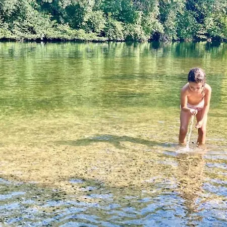 Prázdninový dům Ile De Malvy